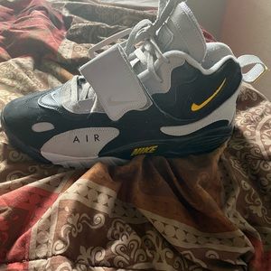 Air Nikes